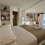 Mykonos Nests - Sea View Escape Apartmán