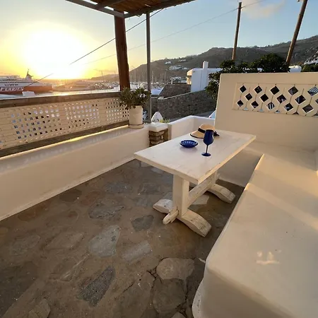 Mykonos Nests - Sea View Escape Apartamento *